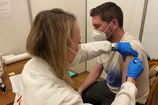 Druhá dávka vakcín Moderna a Pfizer bude až po 42 dnech - Seznam Zprávy