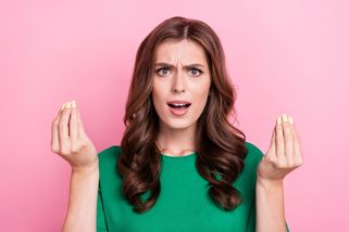 ŽENA-IN - Děda nám svou sobeckostí zkazil plány. Nebudeme mít na hypotéku, zlobí se Eva