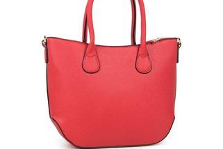 Prodala jsem kabelku na bazaru. Kupující mi napsala, co v ní našla, a chtěla víc peněz - Médium.cz