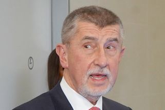 Andrej Babiš obětí surového útoku. Agresor ho tloukl berlí do hlavy, expremiér skončil v krvi – eXtra.cz