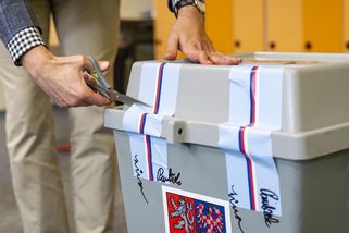 Liberecký kraj přišel o čtvrtinu mandátů, politici to považují za diskriminaci. ODS zvažuje ústavní stížnost - Novinky