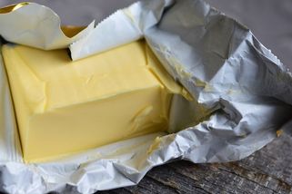 Riziko úmrtí lze snížit o 17 procent. Problémem je překvapivě máslo - Médium.cz