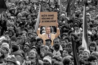 TMBK: Turek přepsal 17. listopad. Ví, jak to skutečně bylo - Seznam Zprávy