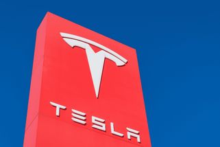 Musk varuje: Tesla stojí na jediném čipu, jehož výroba bude extrémně drahá