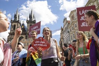 V Praze začíná patnáctý ročník festivalu Prague Pride - Novinky