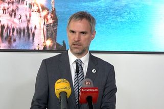 Pražské zastupitelstvo smetlo ze stolu Hřibovo řešení dopravního pekla - Novinky