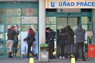 Co takhle samostatnost? Stát není bankomat a vláda...