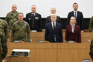 Řehka na rozloučenou: „Jediné, komu skládáme účty, je vlast a vlajka.“ „Hodně nebezpečný výrok,“ děsí se Kalousek - Echo24.cz