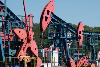 Rusko prodává ropu s obřími slevami - Novinky