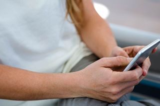 Sexuální predátor lákal 13letou dívku na tábor. Chytil se do pasti - Novinky