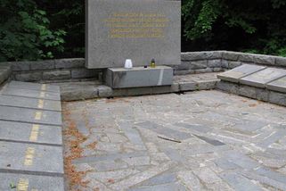 Masakr 19 civilistů: Dodnes se neví, kdo za hrůzným činem z roku 1945 stojí