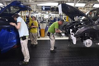 Výroba automobilů v Česku klesla, propadla se hlavně produkce Hyundaie - Novinky