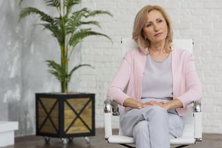 Největší chyba českých seniorek při výběru kalhot. Pořád ji opakují a rozšiřují si tím opticky svůj pas