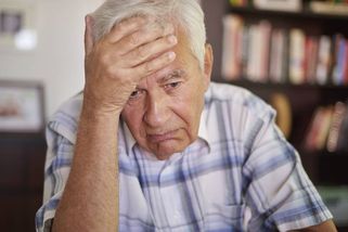 Senioři nevyřídí novou superdávku. Poradci hovoří o krachu systému - zdravezpravy.cz