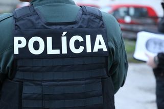 Slovenský soud zrušil osvobozující rozsudek pro deset policistů v případě šikanování romských chlapců - Novinky