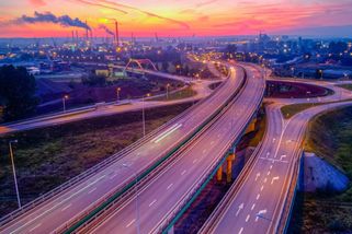 Komentář: Stinná stránka polského ekonomického zázraku. Dluhy rostou - Seznam Zprávy