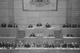 Jak se volilo za socialismu? Kdo šel za plentu, byl podezřelý - Seznam Zprávy