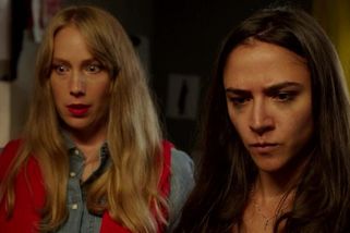 Český propadák plný vtipů na úrovni základní školy a hereckých výkonů na bodu mrazu opět ovládl Netflix