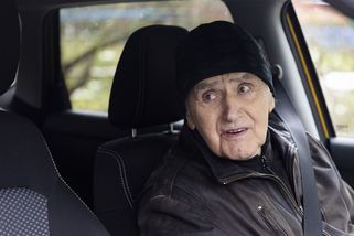 S policií se nebudu bavit, říká otec šéfa železnic o nalezených 80 milionech - Seznam Zprávy