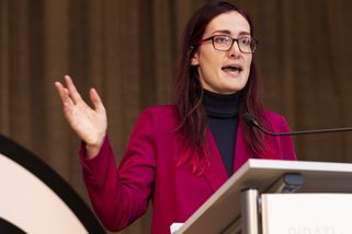 Gregorová se obrátila na EK kvůli vyjasnění Babišova střetu zájmů - Seznam Zprávy