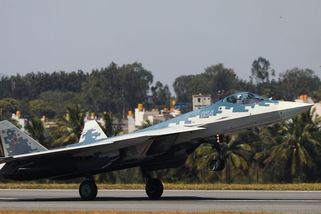 Vlajkové programy ruské letecké výroby nabírají zpoždění. Západní technologie stále neumí nahradit - Novinky