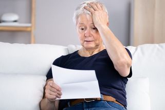 Češi zuří. Finanční správa rozesílá dopis s novou daní, nárůst je extrémní