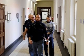Přítelkyni ubodal, posekal a strčil do popelnice. Soud mu snížil trest - Novinky