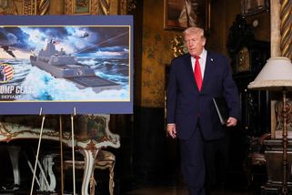 Trump oznámil stavbu největších bitevních lodí na světě - Seznam Zprávy