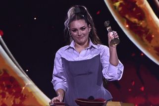 Slavík plný slz a dojetí. Plakala Farna, Absolonová a celý sál během pocty pro Aničku Slováčkovou. A Ztracený nevyhrál! - Super.cz