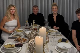 Takhle to na Štědrý večer vypadalo u Babišových