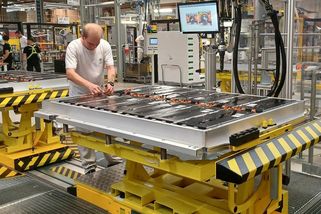 Ekonomika příští rok slušně poroste, inflace peněženky nezruinuje - Novinky