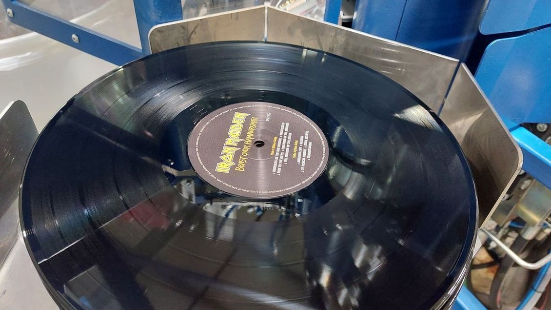 K vinylům přidají luxusní obaly. Česká GZ media investuje do fabriky v Americe - Seznam Zprávy