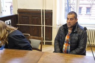 Sok po ráně pěstí spadl jak hadrová panenka, násilník ho přesto dál mlátil. Teď mu hrozí 12 let - Novinky