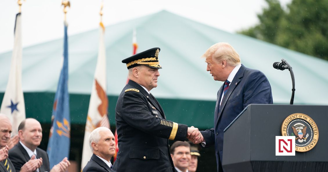 Kdo je generál Milley: hromosvod Trumpova hněvu, po jehož portrétu v Pentagonu zatmelili i díry po vrutech