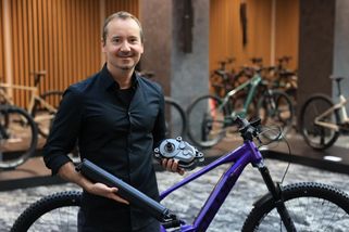 Šéf Kellys: Už každý třetí prodaný bicykl je elektrický. Za dva roky to může být půl na půl