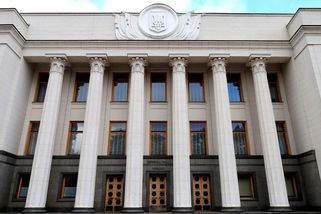 Ukrajinou otřásá další korupční skandál. Poslanci měli přijímat úplatky - Novinky