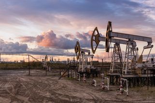 EU schválila nové protiruské sankce včetně dohody o stropu na cenu ropy - Ekolist.cz