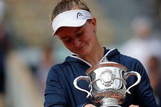 Krejčíková po triumfu na French Open letí žebříčkem vzhůru. Plíšková se drží v top 10 - Sport.cz