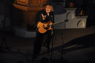 Za všechno může Putin... Jarek Nohavica se svou písní objevil nové dno