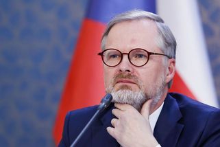 Nezodpovědnost. K diskusi nepatří nátlakové akce, reaguje Fiala na stávkovou pohotovost odborů - Novinky