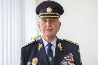 Komorous končí. Vyšetřovatelé tají, zda se v jeho týmu kradlo na přesčasech - Seznam Zprávy