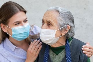 Důchody se zvednou o tři stovky, za každé dítě bude pětistovka - Seznam Zprávy