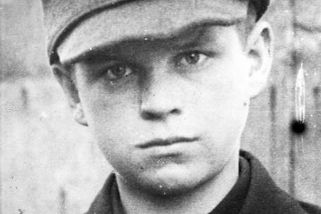 Byl nejmladší: Czecha vyznamenal Hitler, přežil československý lágr a pak šel stovky kilometrů domů - Médium.cz