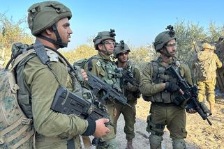 Při akci v centru Gazy osvobodila izraelská armáda čtyři rukojmí z října - Seznam Zprávy