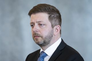 Rakušan: Šifrovaný telefon měly mé děti mezi hračkami - Novinky