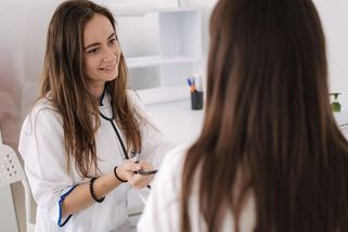 Ukrajinští lékaři sami léčit nemohou - Novinky