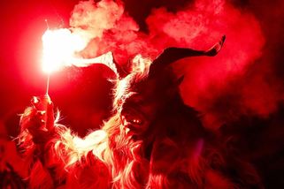 FOTO: Pekelný oheň a smrad se prohnal Špindlerovým Mlýnem - Novinky