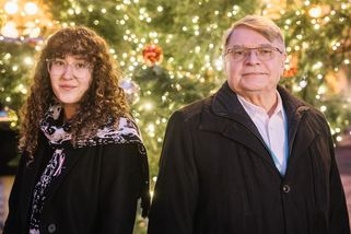 Politické smíření? Stromek musí být živý, shoduje se „espéďák“ a starostka - Seznam Zprávy