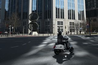 Ratingová agentura Fitch začala více sledovat Euroclear, jež zadržuje ruská aktiva - Novinky