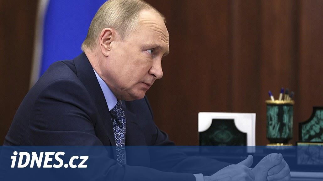 Putinova stolice státním tajemstvím. Exkrementy vozili zpátky do Ruska - iDNES.cz